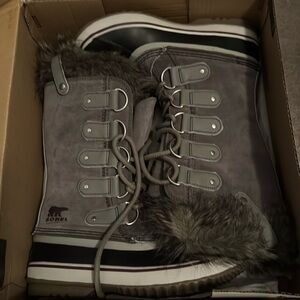 Sorel Joan of Arctic boots